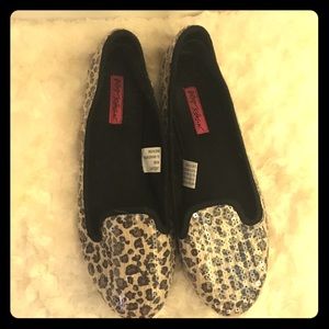 Betsey Johnson Leopard Flats